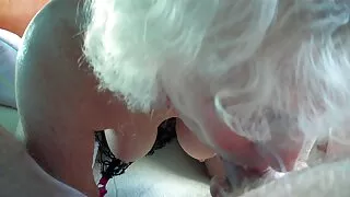 La ragazza succhia il cazzo del ragazzo e lo porta nonne troie porno gratis all'orgasmo