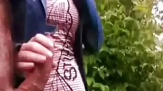 Mentre il marito dorme, la moglie ha un trio nonne troie amatoriali con un ragazzo e una ragazza