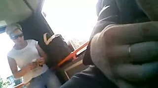 La bellezza allarga i panini vecchie zoccole italiane davanti al ragazzo e prende il cazzo nel culo