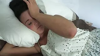 Belle ragazze italiane vecchie troie allargano le natiche appositamente durante la scopata anale