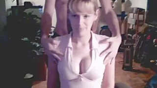 Molto carino ragazza russo pulcino dà pompino con vecchie troie hard gli occhi bendati