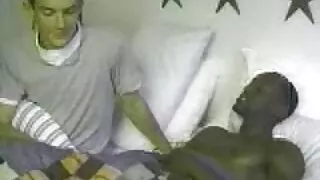 Nella foresta, i adolescenti hanno allevato la ragazza per un tardone troie pompino con la deglutizione dello sperma