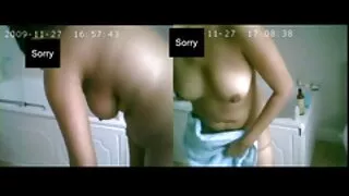 Bella bionda si masturba sotto la doccia vecchie porche grasse