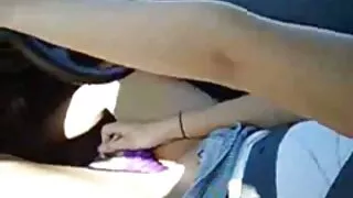 Abbronzato bionda in perizoma dà pompino porno video vecchie troie a un ragazzo